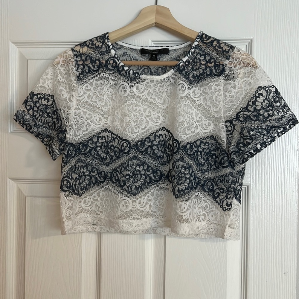 Romeo + Juliet blue and white crop top